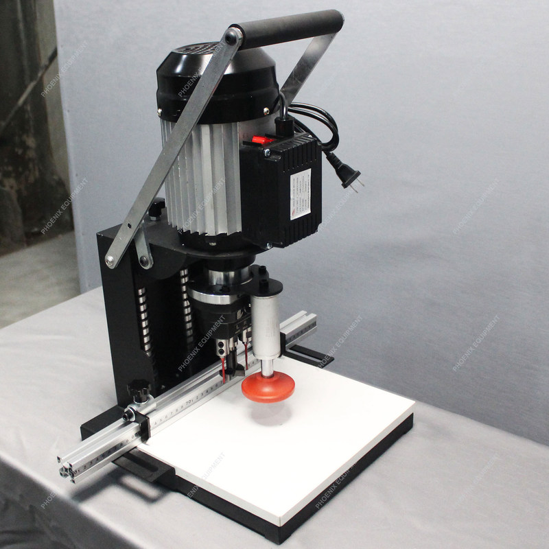 Machine de forage à charnière polyvalente et portable pour le travail du bois