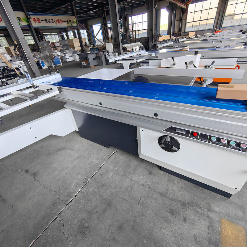 MJ6132 45/90 degrés Automatique CNC Table coulissante panneau de scie machine pour la fabrication d'armoires