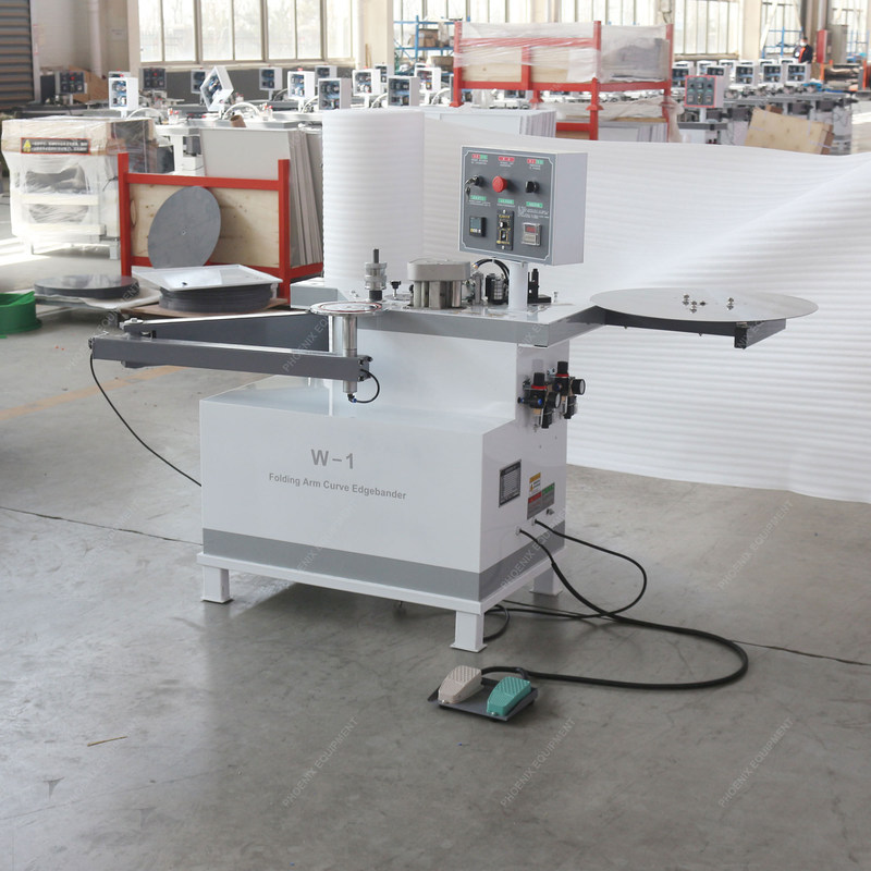 10.8m/min Vitesse d'alimentation du panneau W-1 Machine automatique de bande de bord de courbe pour meubles de bureau