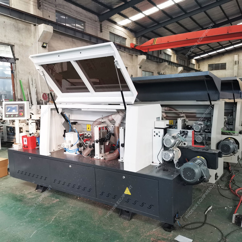 Une grande machine automatique de bandes de bord haute productivité PME265 pour la production de contreplaqué