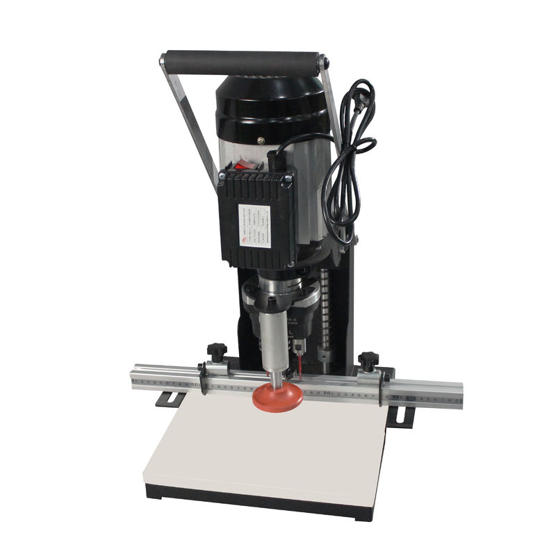 Machine de forage à charnière portable pour forer à une profondeur de 0 à 40 mm dans un atelier de menuiserie