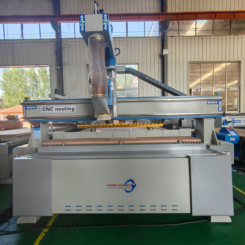 PK2040 ATC Machine de sculpture CNC en bois avec 12 outils