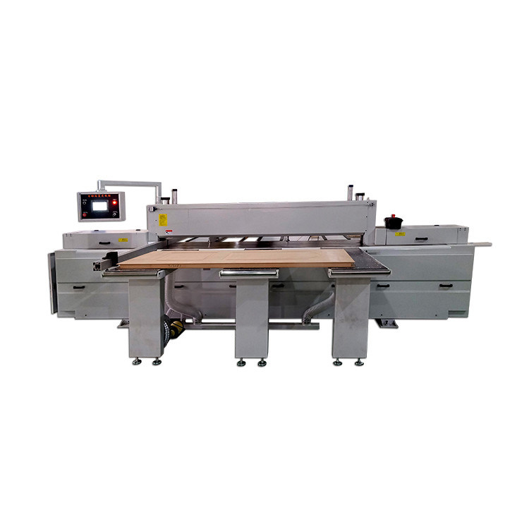 Machine à voir à panneau CNC de style horizontal pour le traitement des portes en bois et la coupe du contreplaqué