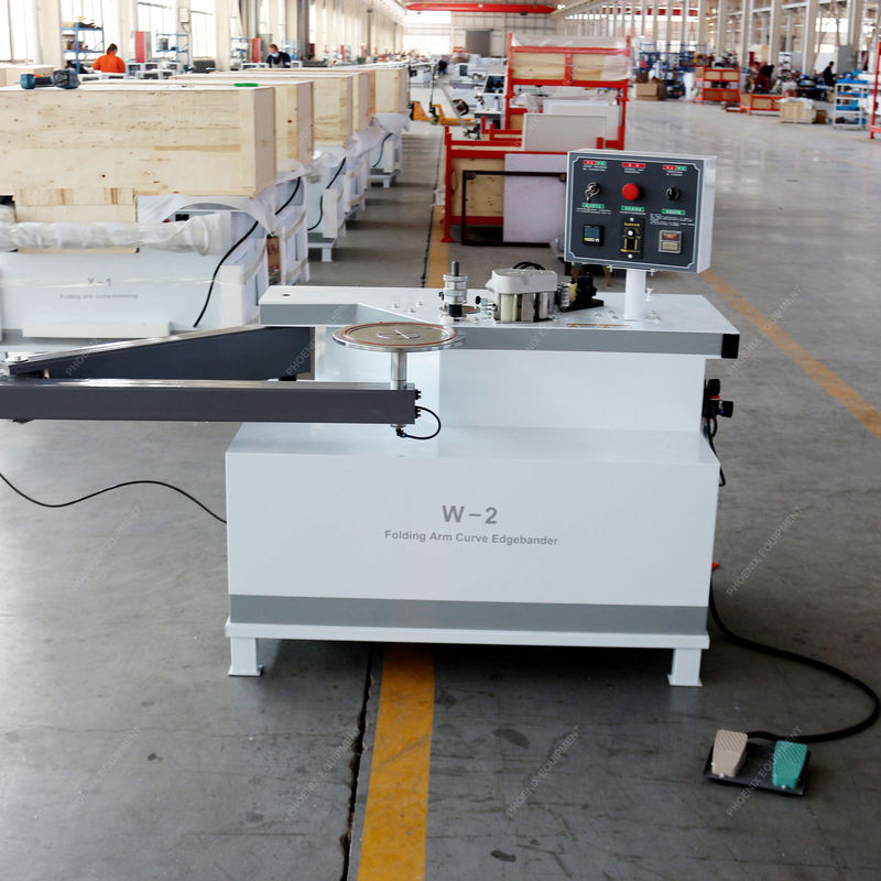 10.8m/min Vitesse d'alimentation du panneau courbe de cercle ligne droite Machine de bande de bord de travail du bois