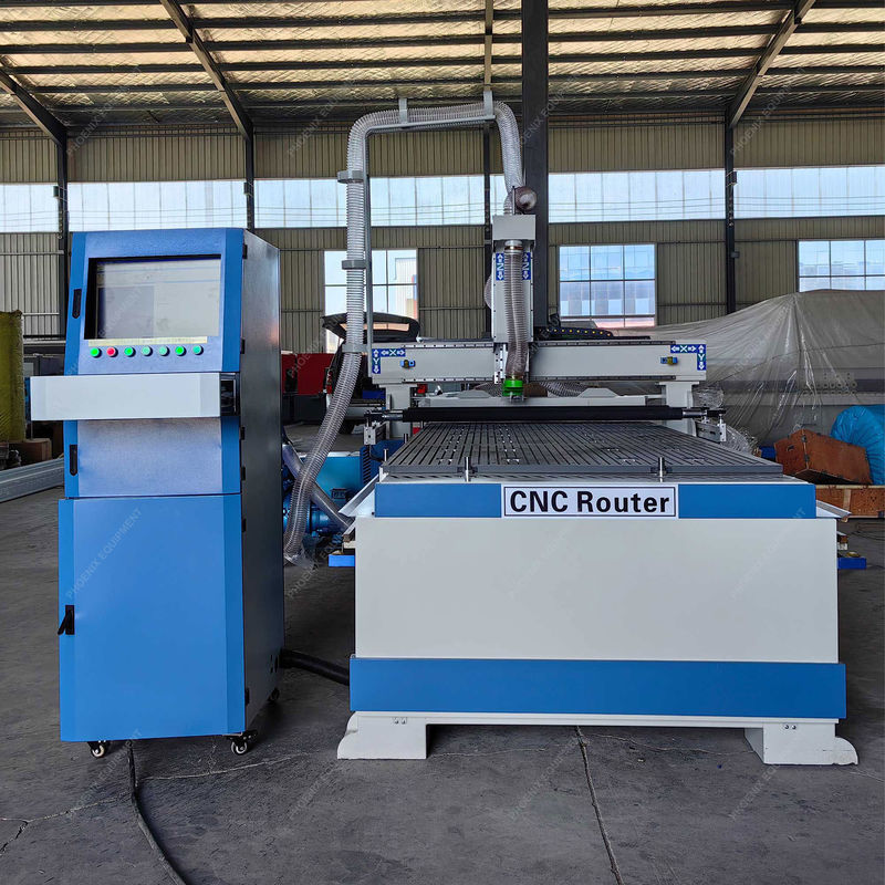 4 axes MDF CNC de coupe de bois routeur 1325 avec 2500 mm Voyage axes Y et contrôle CNC