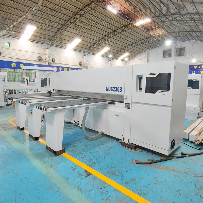 3800 KG MJ6230B Scie à faisceau automatique horizontale CNC pour la coupe de planches de bois