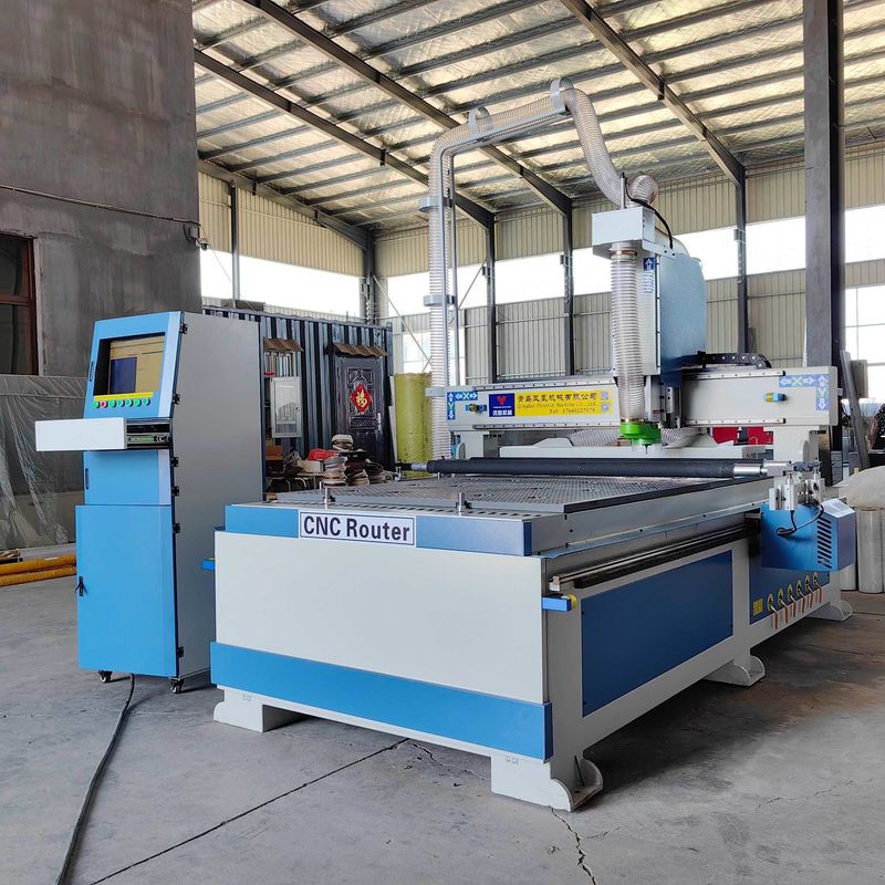 Routeur CNC ATC pour le travail du bois avec système de contrôle Weihong et taille de table de travail 1300×2500
