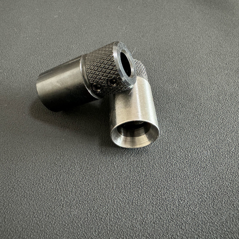 Adaptateur de broche à décharge rapide de haute précision pour petits trous.