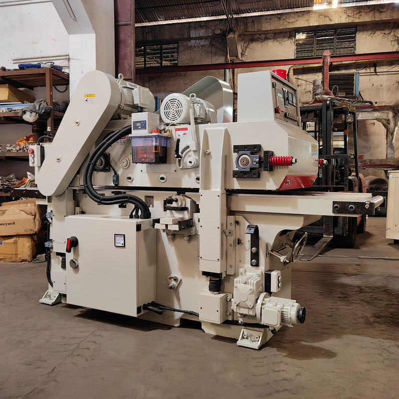450 mm Max. Largeur de plantage Planteur à double face pour équipement de travail du bois de haute précision