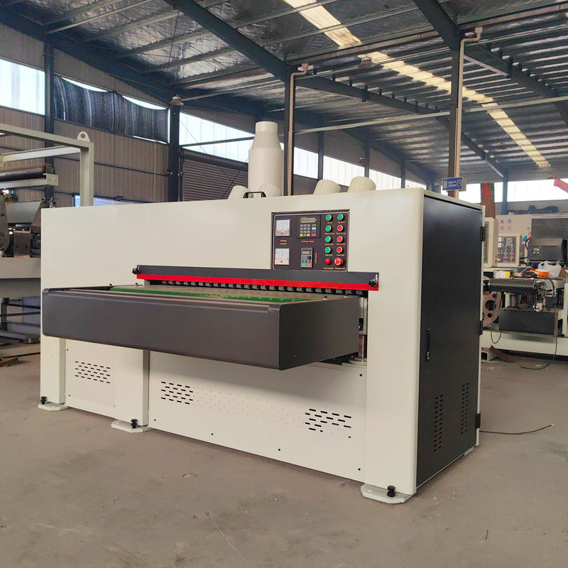 2800 kg Poids CNC Planer automatique Panneau mural de bois Planer machine pour le travail du bois