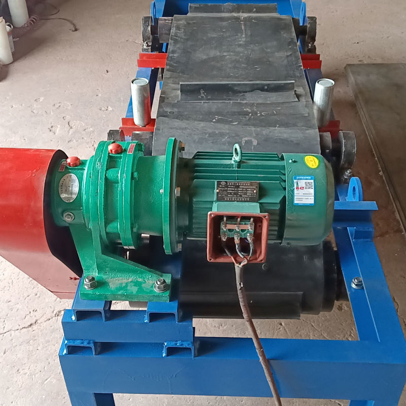 Separateur magnétique à bande transporteuse RCYD-5 de petite taille pour la vente d'équipements de décapage du fer
